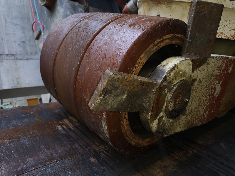 Press-On-Tired-Wheels