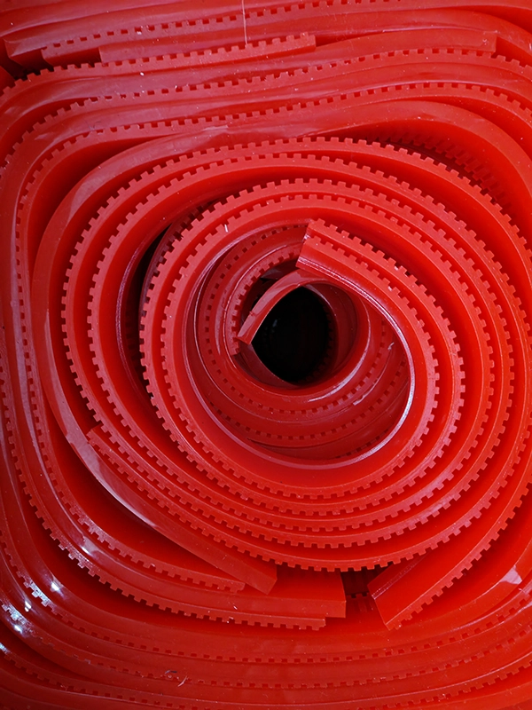 Polyurethane-Squeegee-Blades-for-Floor-Scrubbers