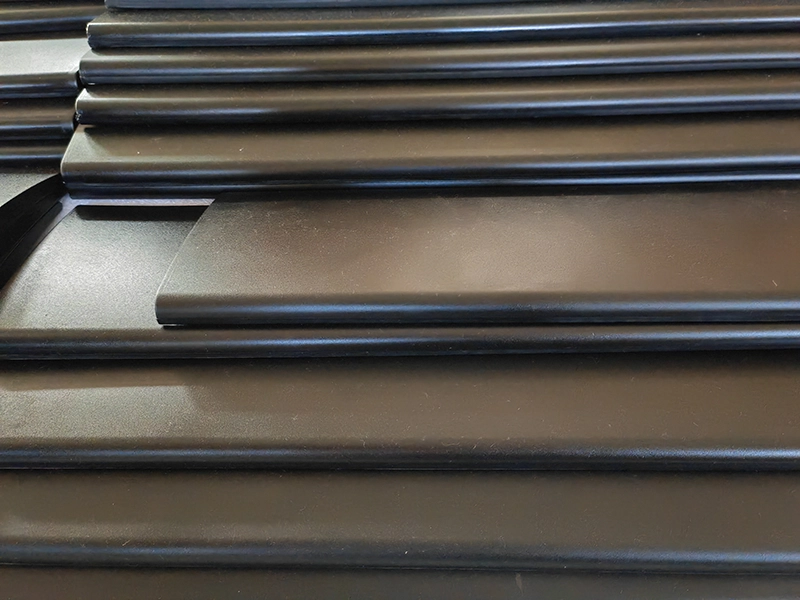 anti-slip-polyurethane-strip-for-light-rail-gangway